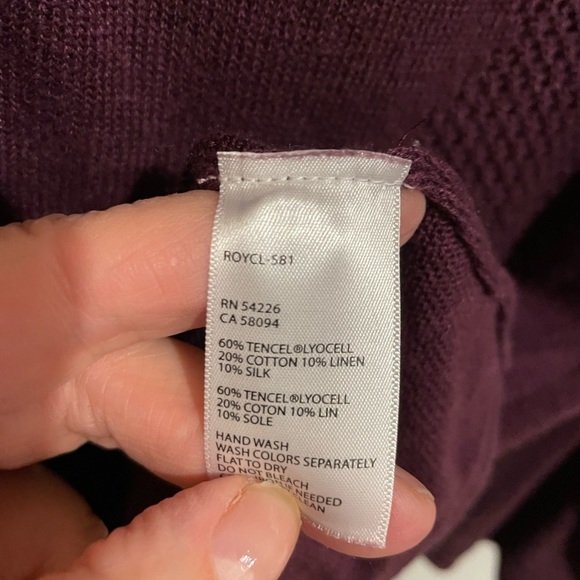 Plum luxury Royal Robbins cardigan with buttons. Optional tab sleeves. S… - Picture 4 of 5